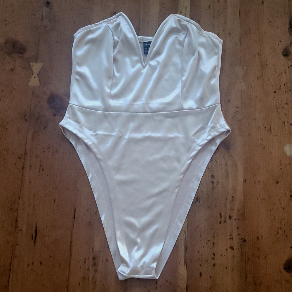 SHEIN Bodysuit